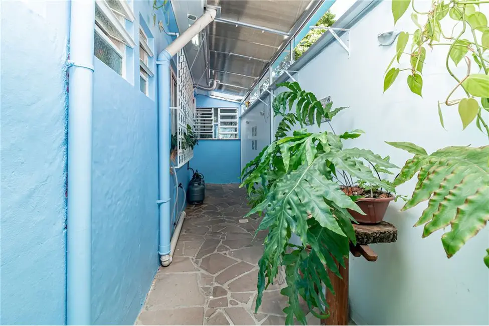Casa com 4 quartos à venda, 234m2 em Vila Ipiranga, Porto Alegre - RS - imagem 9 Foto 9 de Casa com 4 quartos à venda, 234m2 em Vila Ipiranga, Porto Alegre - RS