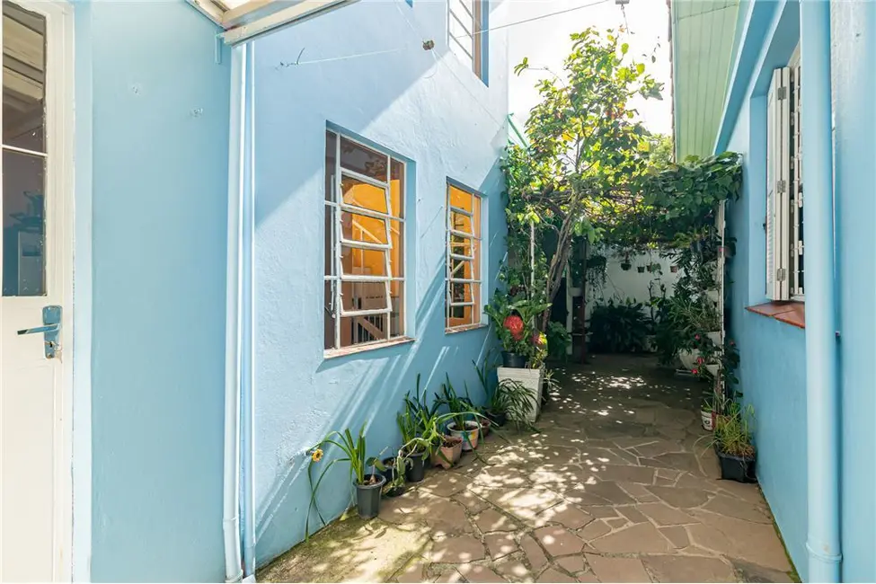 Casa com 4 quartos à venda, 234m2 em Vila Ipiranga, Porto Alegre - RS - imagem 8 Foto 8 de Casa com 4 quartos à venda, 234m2 em Vila Ipiranga, Porto Alegre - RS