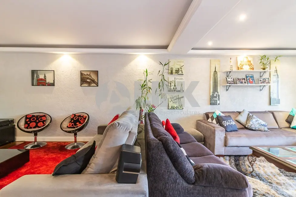 Casa com 4 quartos à venda, 243m2 em Três Figueiras, Porto Alegre - RS - imagem 6 Foto 6 de Casa com 4 quartos à venda, 243m2 em Três Figueiras, Porto Alegre - RS