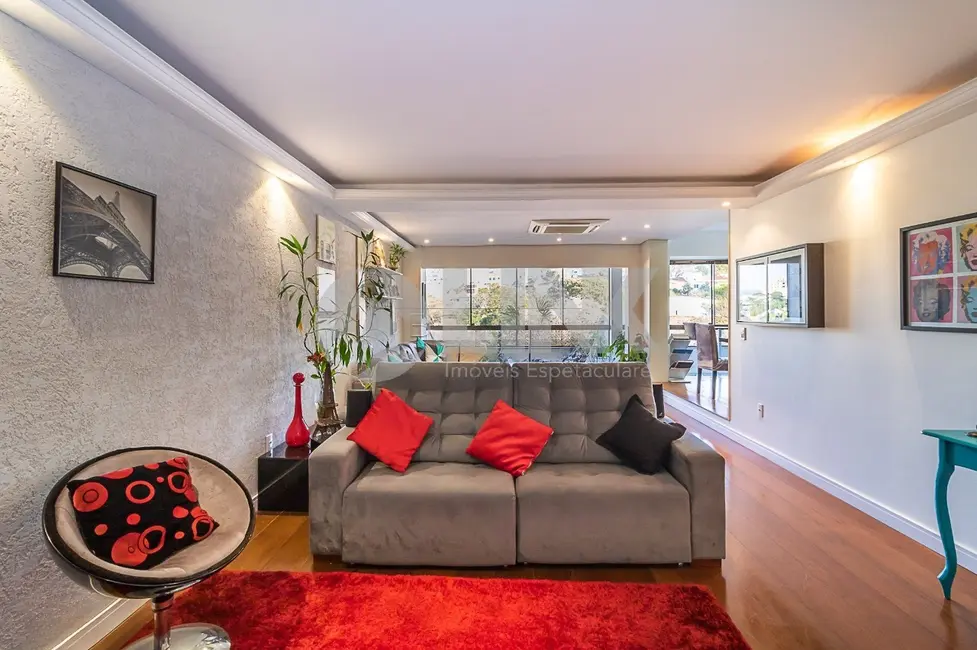 Casa com 4 quartos à venda, 243m2 em Três Figueiras, Porto Alegre - RS - imagem 5 Foto 5 de Casa com 4 quartos à venda, 243m2 em Três Figueiras, Porto Alegre - RS