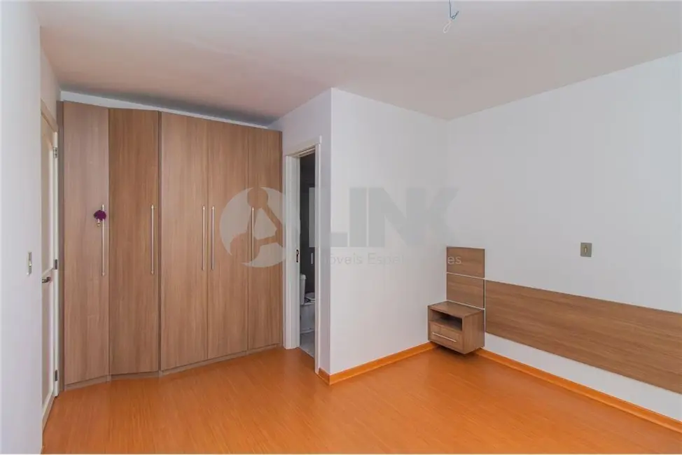 Apartamento com 3 quartos à venda, 88m2 em Jardim Botânico, Porto Alegre - RS - imagem 8 Foto 8 de Apartamento com 3 quartos à venda, 88m2 em Jardim Botânico, Porto Alegre - RS