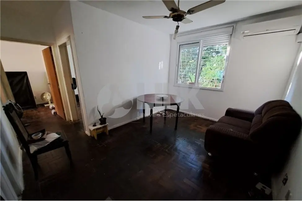 Foto 2 de Apartamento com 2 quartos à venda, 49m2 em Santo Antônio, Porto Alegre - RS
