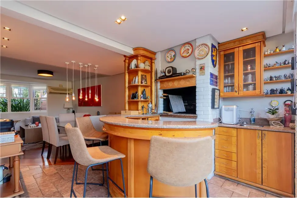 Foto 8 de Casa de Condomínio com 3 quartos à venda, 220m2 em Três Figueiras, Porto Alegre - RS