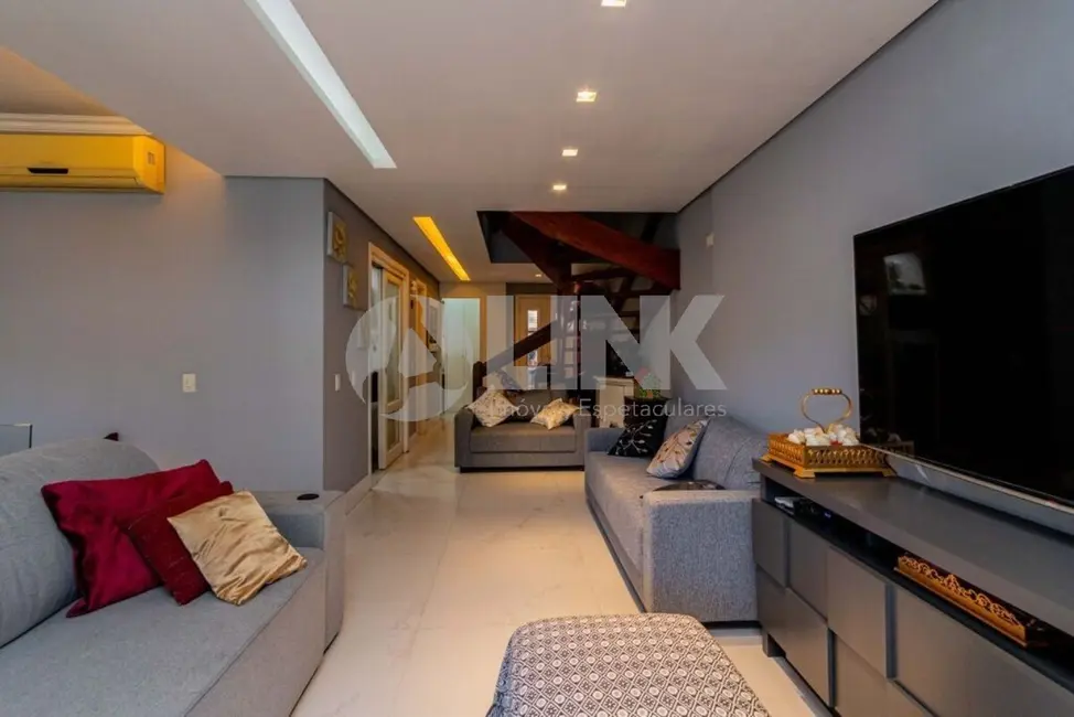 Casa de Condomínio com 3 quartos à venda, 252m2 em Jardim Carvalho, Porto Alegre - RS - imagem 6 Foto 6 de Casa de Condomínio com 3 quartos à venda, 252m2 em Jardim Carvalho, Porto Alegre - RS