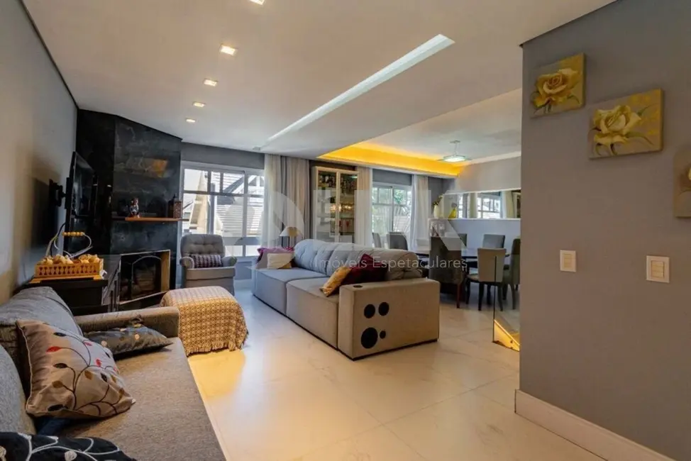 Casa de Condomínio com 3 quartos à venda, 252m2 em Jardim Carvalho, Porto Alegre - RS - imagem 7 Foto 7 de Casa de Condomínio com 3 quartos à venda, 252m2 em Jardim Carvalho, Porto Alegre - RS