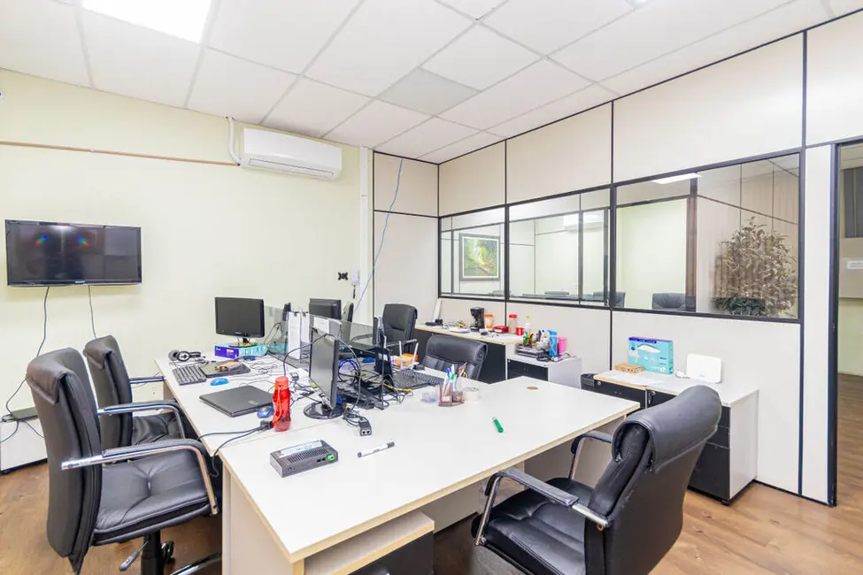 Foto 4 de Armazém / Galpão à venda, 580m2 em Navegantes, Porto Alegre - RS