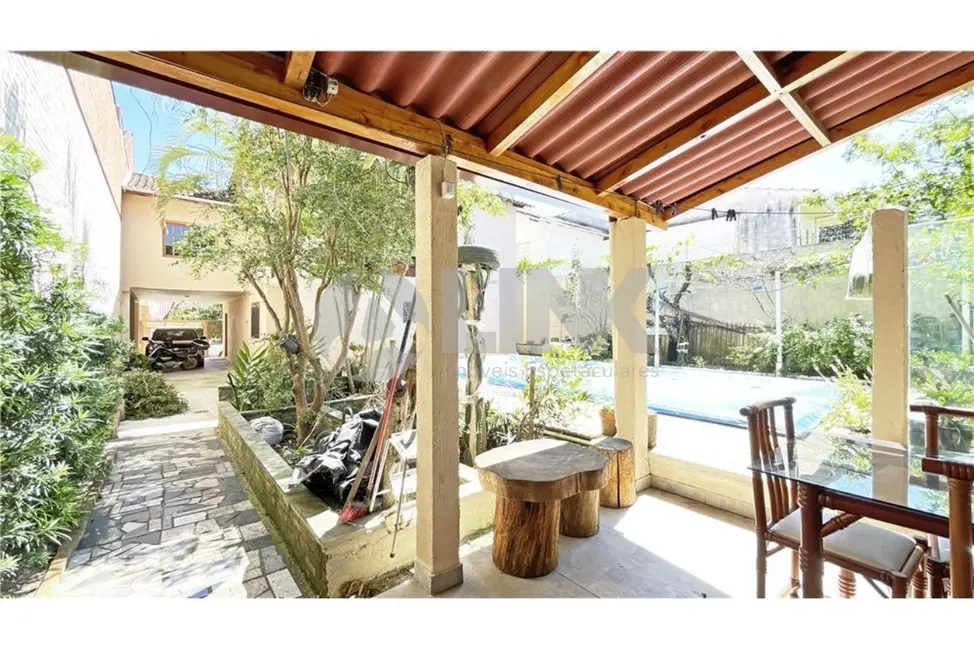 Casa com 2 quartos à venda, 302m2 em Partenon, Porto Alegre - RS - imagem 6 Foto 6 de Casa com 2 quartos à venda, 302m2 em Partenon, Porto Alegre - RS