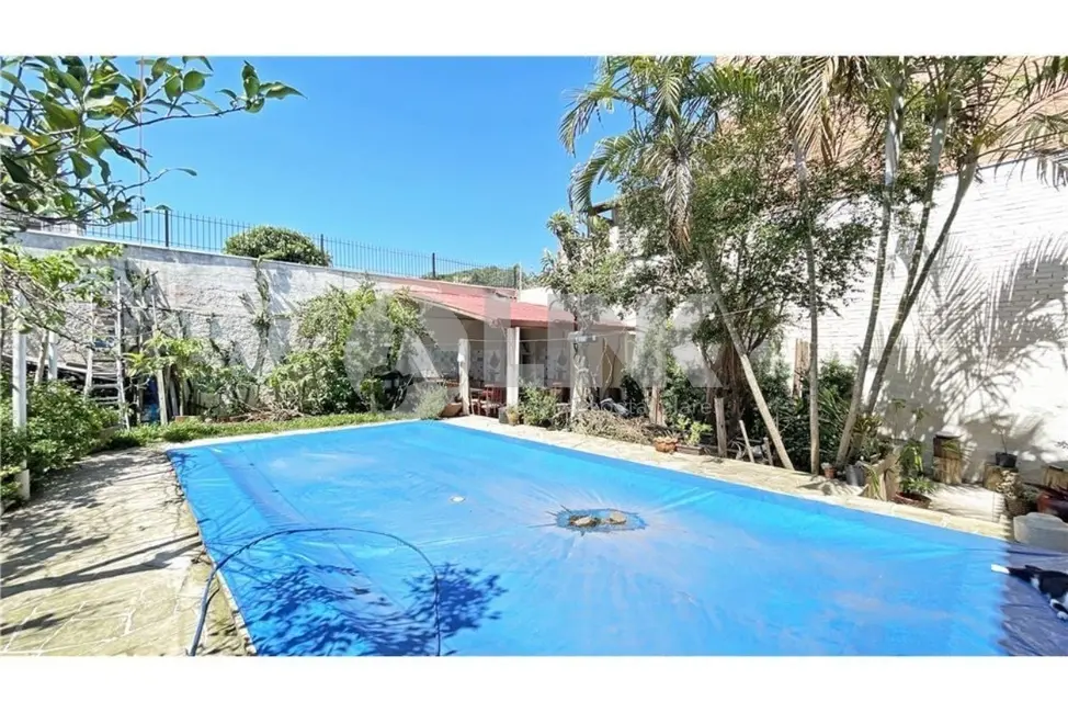 Casa com 2 quartos à venda, 302m2 em Partenon, Porto Alegre - RS - imagem 3 Foto 3 de Casa com 2 quartos à venda, 302m2 em Partenon, Porto Alegre - RS