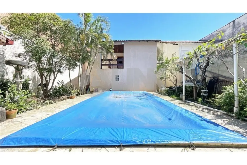 Casa com 2 quartos à venda, 302m2 em Partenon, Porto Alegre - RS - imagem 4 Foto 4 de Casa com 2 quartos à venda, 302m2 em Partenon, Porto Alegre - RS