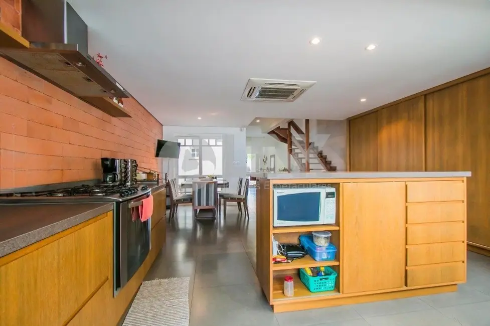 Foto 6 de Casa com 4 quartos à venda, 456m2 em Chácara das Pedras, Porto Alegre - RS