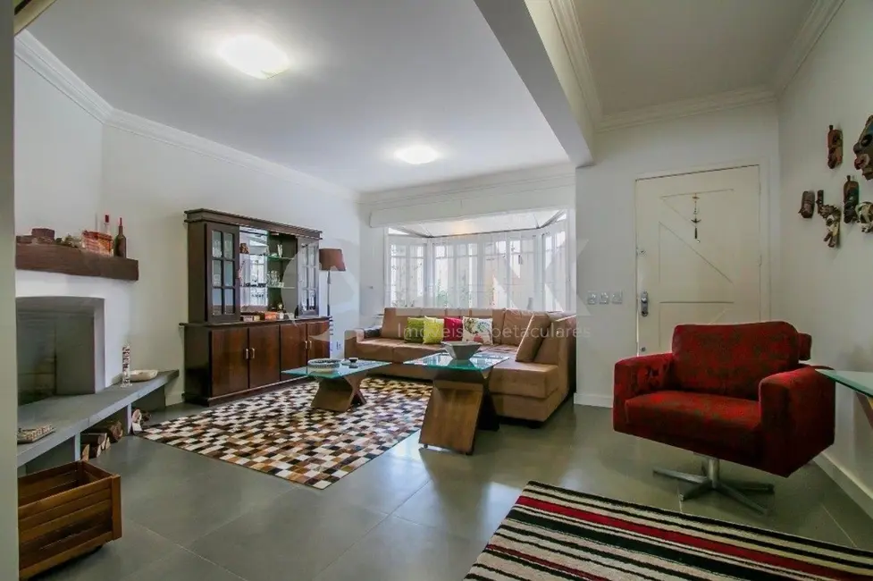 Foto 3 de Casa com 4 quartos à venda, 456m2 em Chácara das Pedras, Porto Alegre - RS