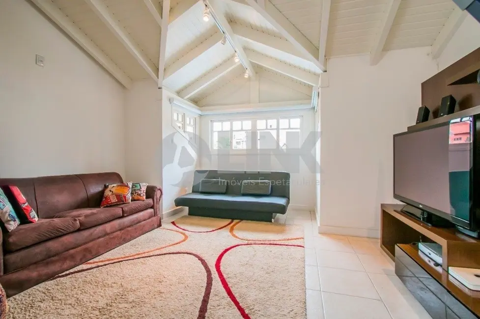 Foto 9 de Casa com 4 quartos à venda, 456m2 em Chácara das Pedras, Porto Alegre - RS