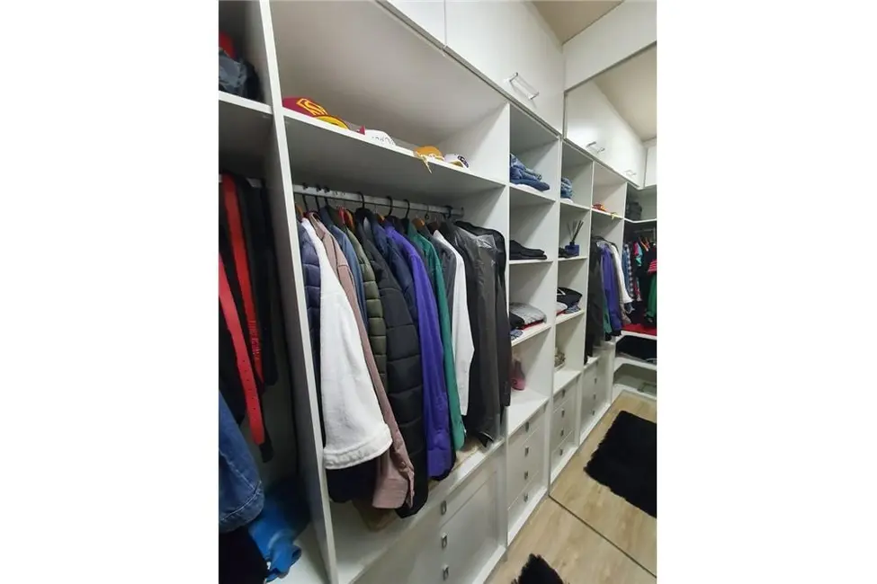 Casa com 3 quartos à venda, 120m2 em Agronomia, Porto Alegre - RS - imagem 9 Foto 9 de Casa com 3 quartos à venda, 120m2 em Agronomia, Porto Alegre - RS