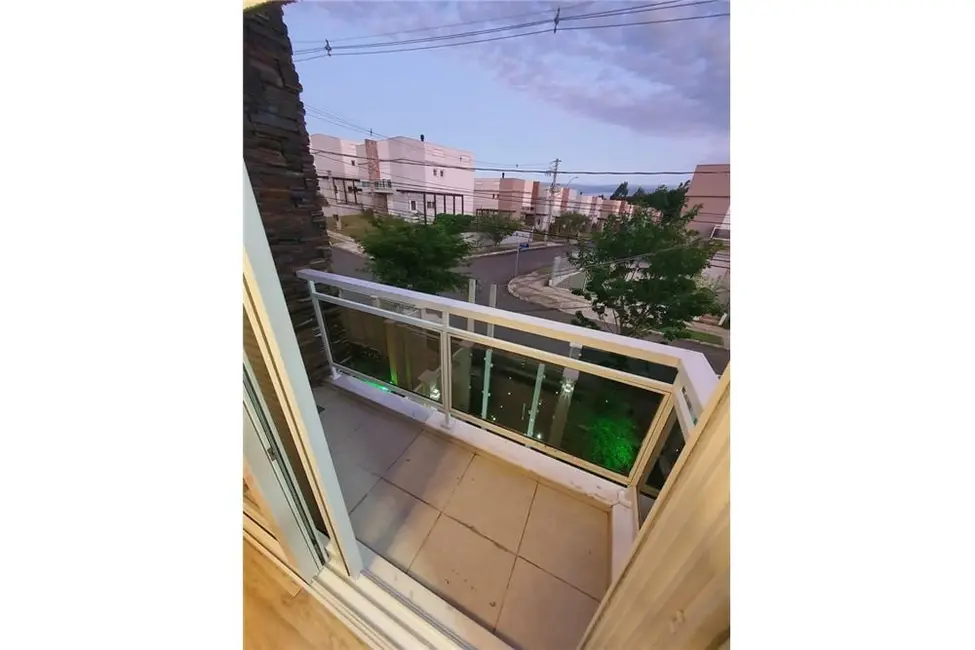 Casa com 3 quartos à venda, 120m2 em Agronomia, Porto Alegre - RS - imagem 6 Foto 6 de Casa com 3 quartos à venda, 120m2 em Agronomia, Porto Alegre - RS