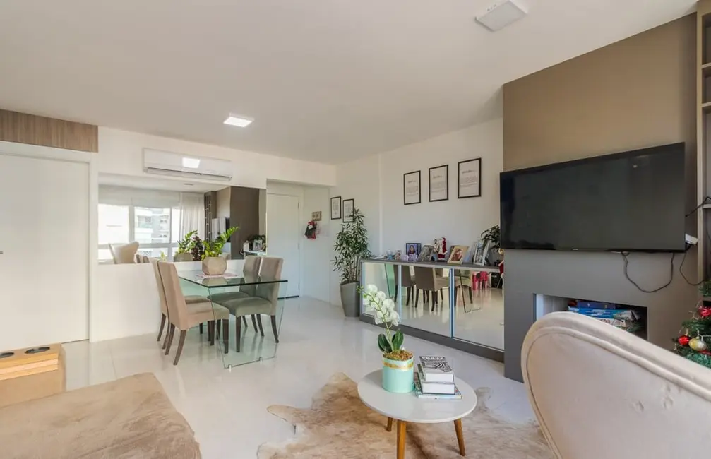 Foto 3 de Apartamento com 3 quartos à venda, 102m2 em Porto Alegre - RS