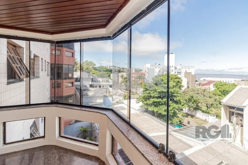 Apartamento com 3 quartos à venda, 118m2 em Menino Deus, Porto Alegre - RS - imagem 8 Foto 8 de Apartamento com 3 quartos à venda, 118m2 em Menino Deus, Porto Alegre - RS