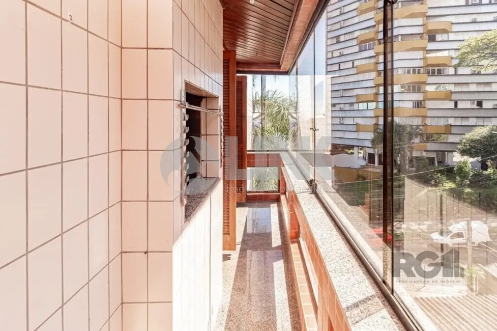 Apartamento com 3 quartos à venda, 118m2 em Menino Deus, Porto Alegre - RS - imagem 6 Foto 6 de Apartamento com 3 quartos à venda, 118m2 em Menino Deus, Porto Alegre - RS