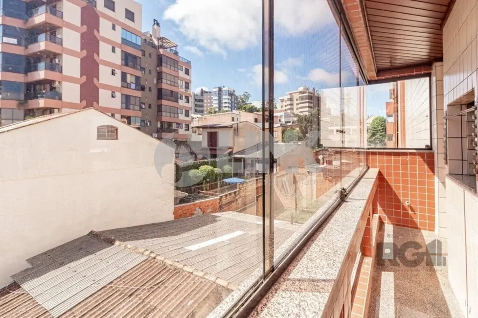 Apartamento com 3 quartos à venda, 118m2 em Menino Deus, Porto Alegre - RS - imagem 7 Foto 7 de Apartamento com 3 quartos à venda, 118m2 em Menino Deus, Porto Alegre - RS