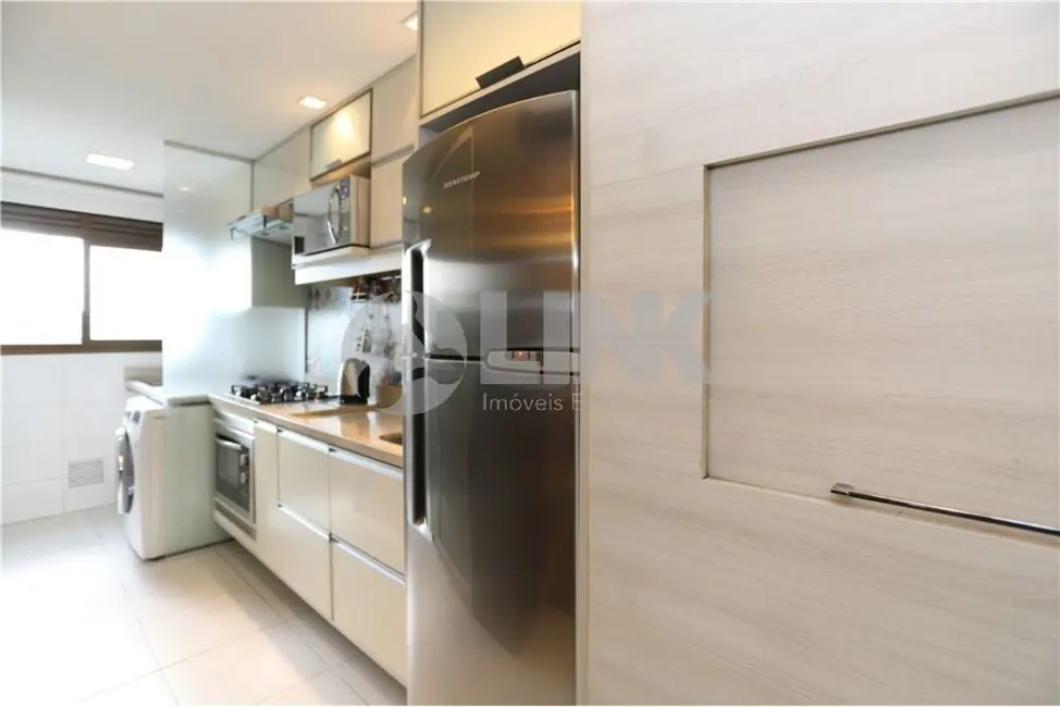 Apartamento com 3 quartos à venda, 84m2 em Passo da Areia, Porto Alegre - RS - imagem 9 Foto 9 de Apartamento com 3 quartos à venda, 84m2 em Passo da Areia, Porto Alegre - RS