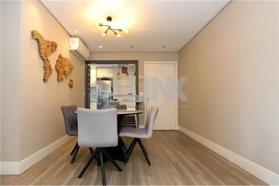 Apartamento com 3 quartos à venda, 84m2 em Passo da Areia, Porto Alegre - RS - imagem 7 Foto 7 de Apartamento com 3 quartos à venda, 84m2 em Passo da Areia, Porto Alegre - RS