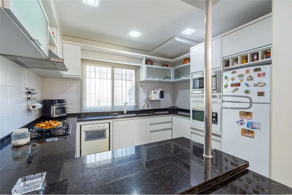 Casa com 3 quartos à venda, 162m2 em Harmonia, Canoas - RS - imagem 5 Foto 5 de Casa com 3 quartos à venda, 162m2 em Harmonia, Canoas - RS
