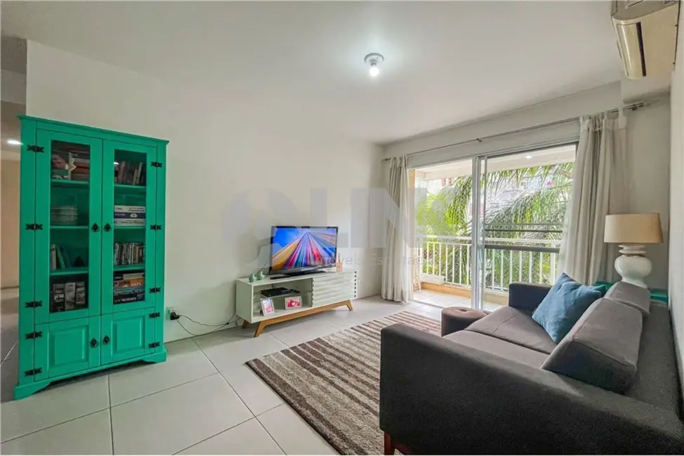 Foto 3 de Apartamento com 3 quartos à venda, 84m2 em Jardim Lindóia, Porto Alegre - RS