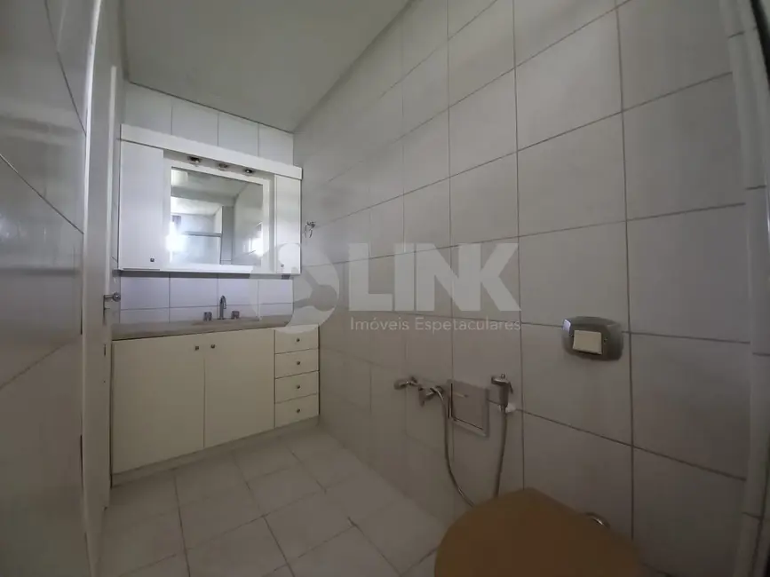 Foto 9 de Apartamento com 3 quartos à venda, 125m2 em Higienópolis, Porto Alegre - RS