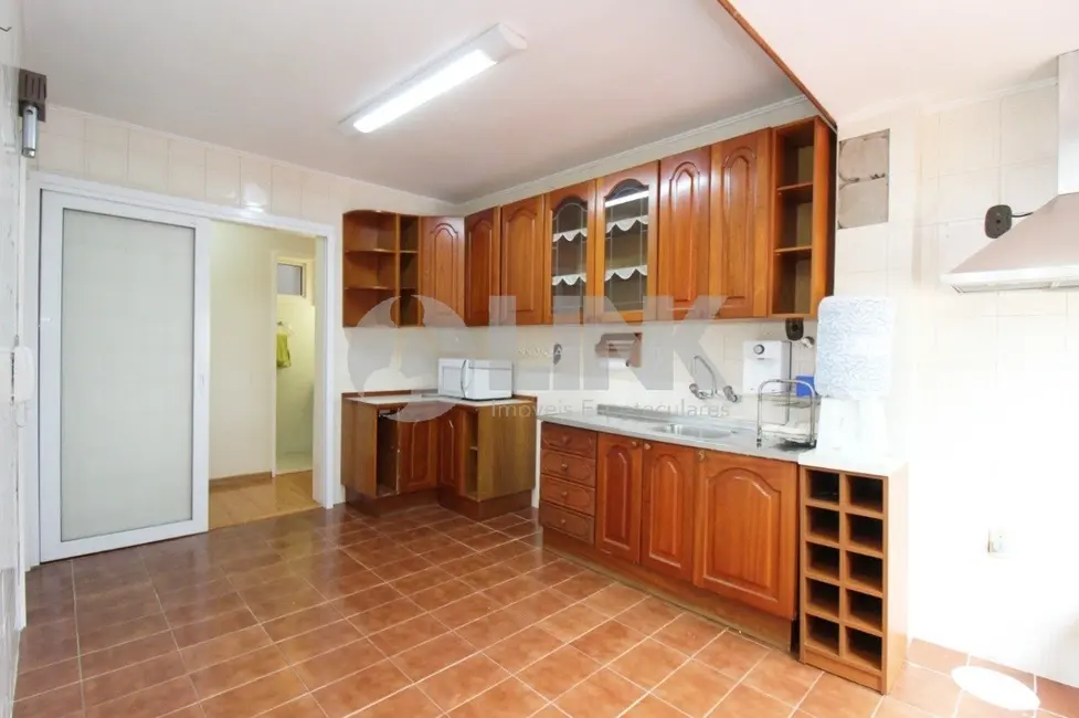 Apartamento com 3 quartos à venda, 136m2 em Petrópolis, Porto Alegre - RS - imagem 6 Foto 6 de Apartamento com 3 quartos à venda, 136m2 em Petrópolis, Porto Alegre - RS