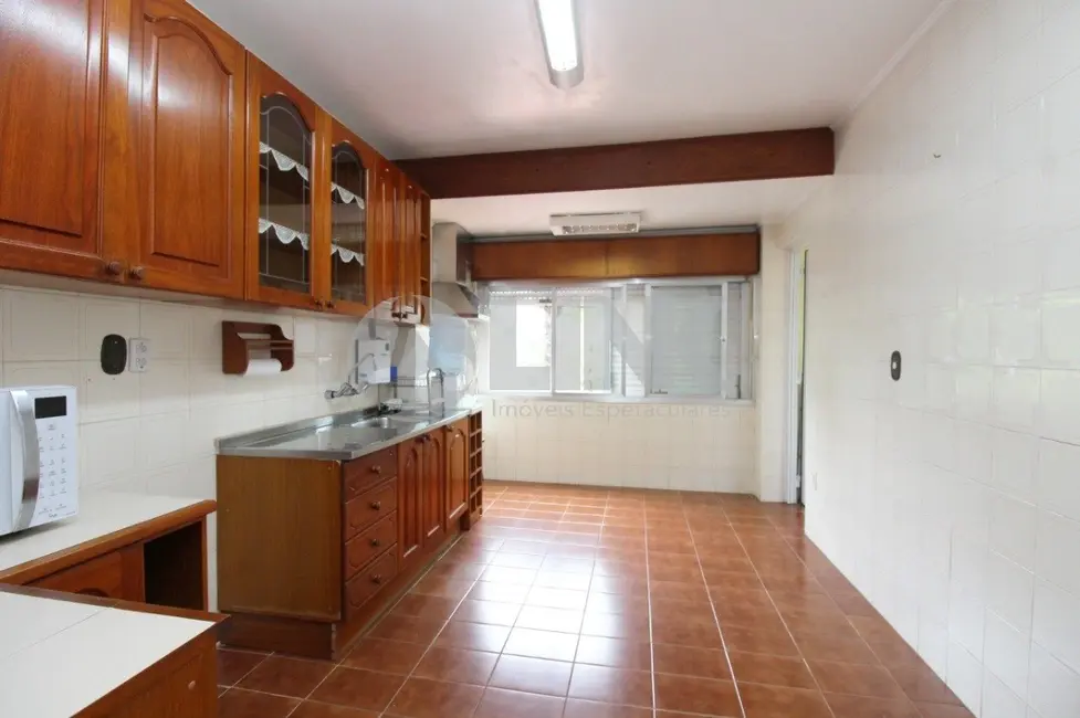 Apartamento com 3 quartos à venda, 136m2 em Petrópolis, Porto Alegre - RS - imagem 5 Foto 5 de Apartamento com 3 quartos à venda, 136m2 em Petrópolis, Porto Alegre - RS