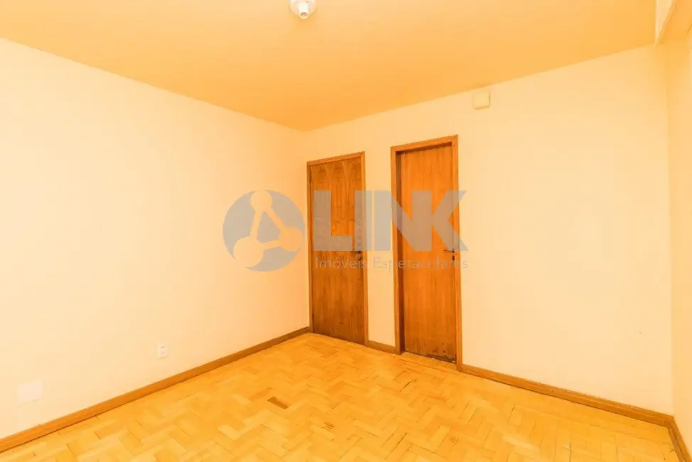 Foto 9 de Apartamento com 3 quartos à venda, 109m2 em Santana, Porto Alegre - RS