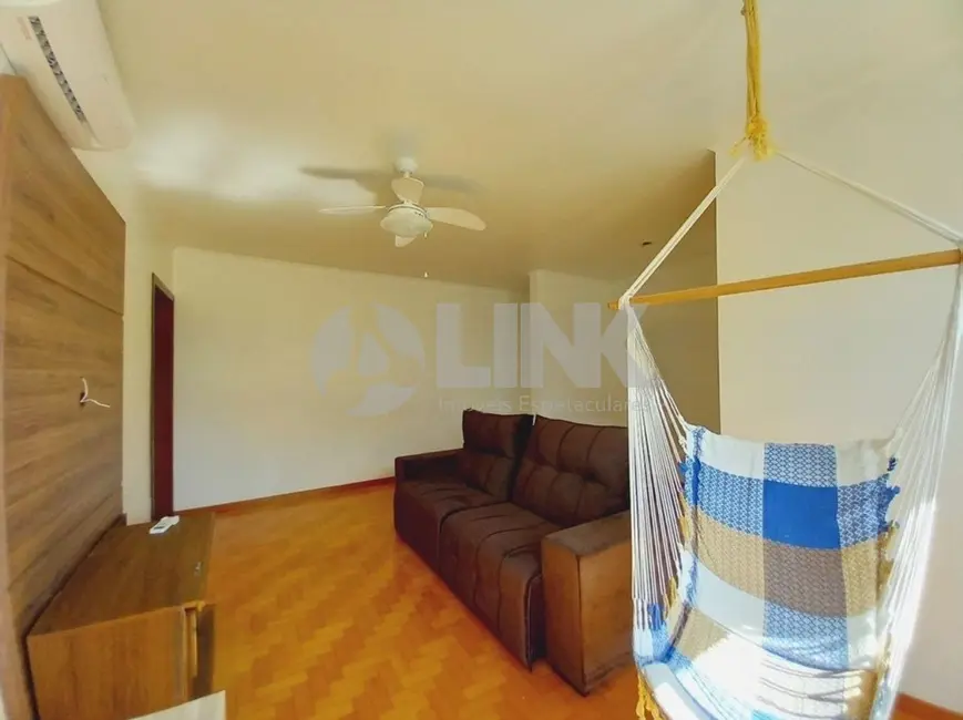 Foto 3 de Apartamento com 2 quartos à venda, 68m2 em São João, Porto Alegre - RS