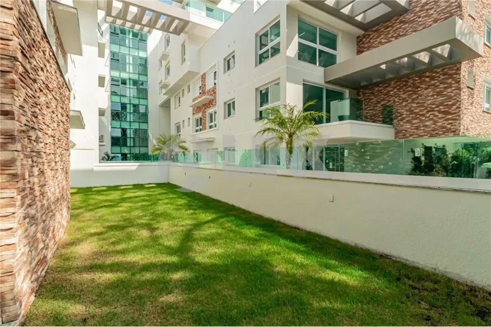 Apartamento com 3 quartos à venda, 227m2 em Menino Deus, Porto Alegre - RS - imagem 7 Foto 7 de Apartamento com 3 quartos à venda, 227m2 em Menino Deus, Porto Alegre - RS