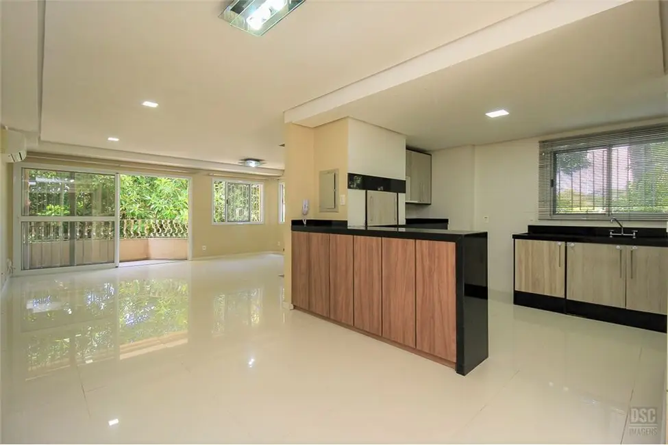 Foto 1 de Casa de Condomínio com 3 quartos à venda, 231m2 em Sétimo Céu, Porto Alegre - RS