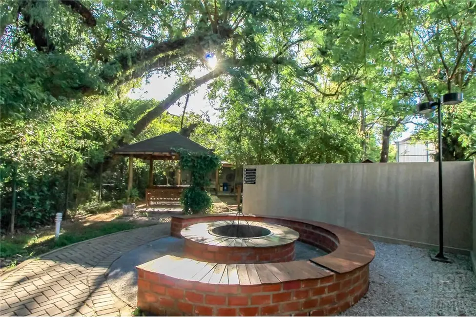 Apartamento com 3 quartos à venda, 72m2 em Teresópolis, Porto Alegre - RS - imagem 8 Foto 8 de Apartamento com 3 quartos à venda, 72m2 em Teresópolis, Porto Alegre - RS