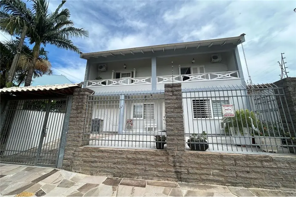 Casa com 3 quartos à venda, 200m2 em Igara, Canoas - RS - imagem 6 Foto 6 de Casa com 3 quartos à venda, 200m2 em Igara, Canoas - RS