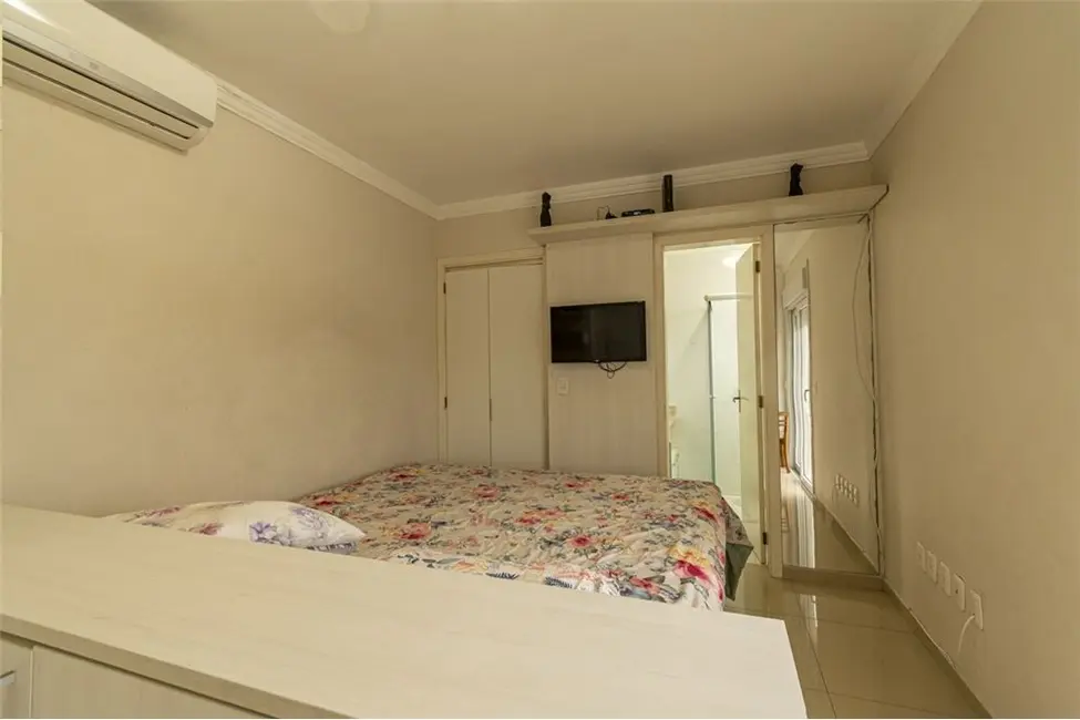 Casa de Condomínio com 2 quartos à venda, 89m2 em Niterói, Canoas - RS - imagem 8 Foto 8 de Casa de Condomínio com 2 quartos à venda, 89m2 em Niterói, Canoas - RS