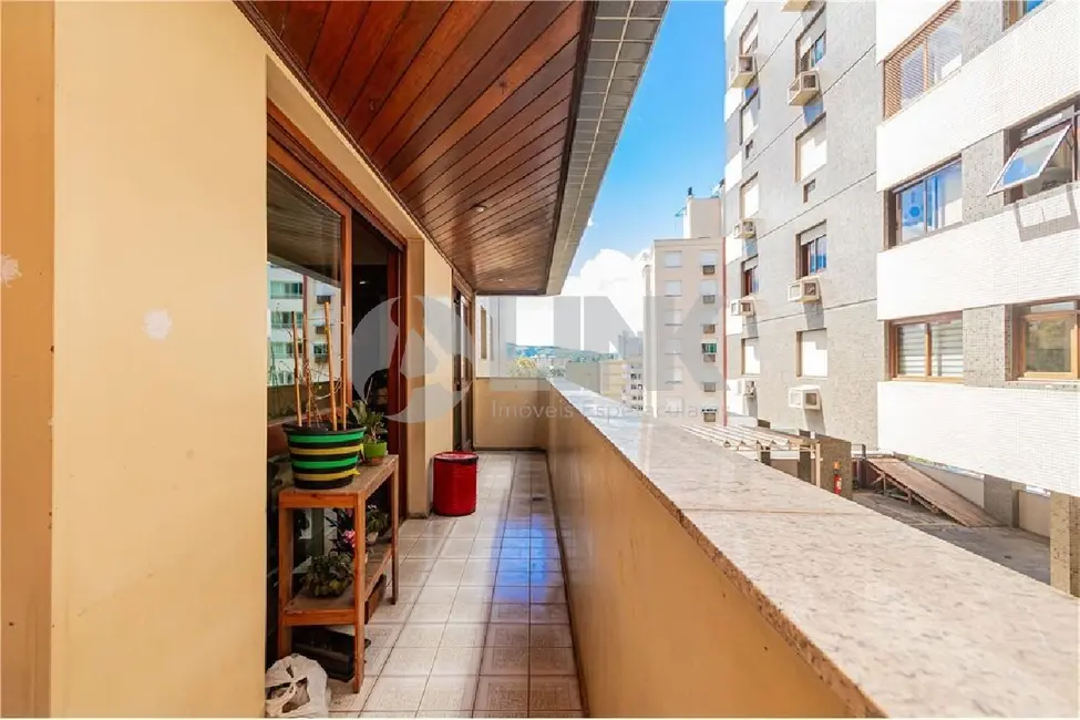 Apartamento com 3 quartos à venda, 124m2 em Petrópolis, Porto Alegre - RS - imagem 7 Foto 7 de Apartamento com 3 quartos à venda, 124m2 em Petrópolis, Porto Alegre - RS