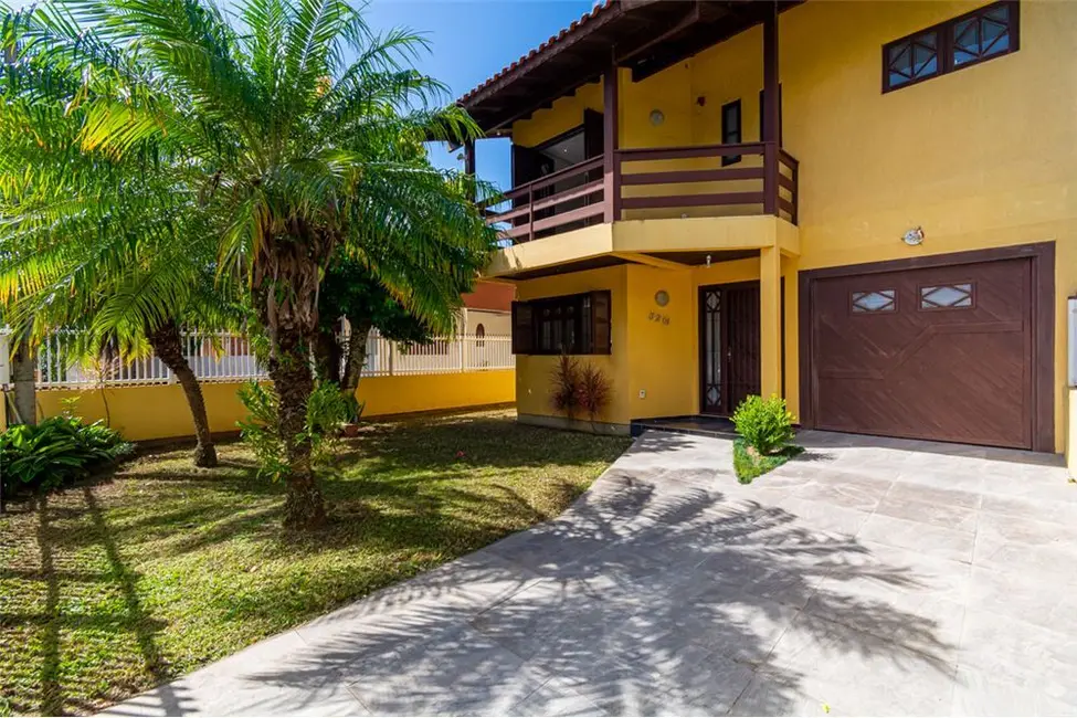 Foto 1 de Casa com 2 quartos à venda, 160m2 em Santo Antônio, Gravatai - RS
