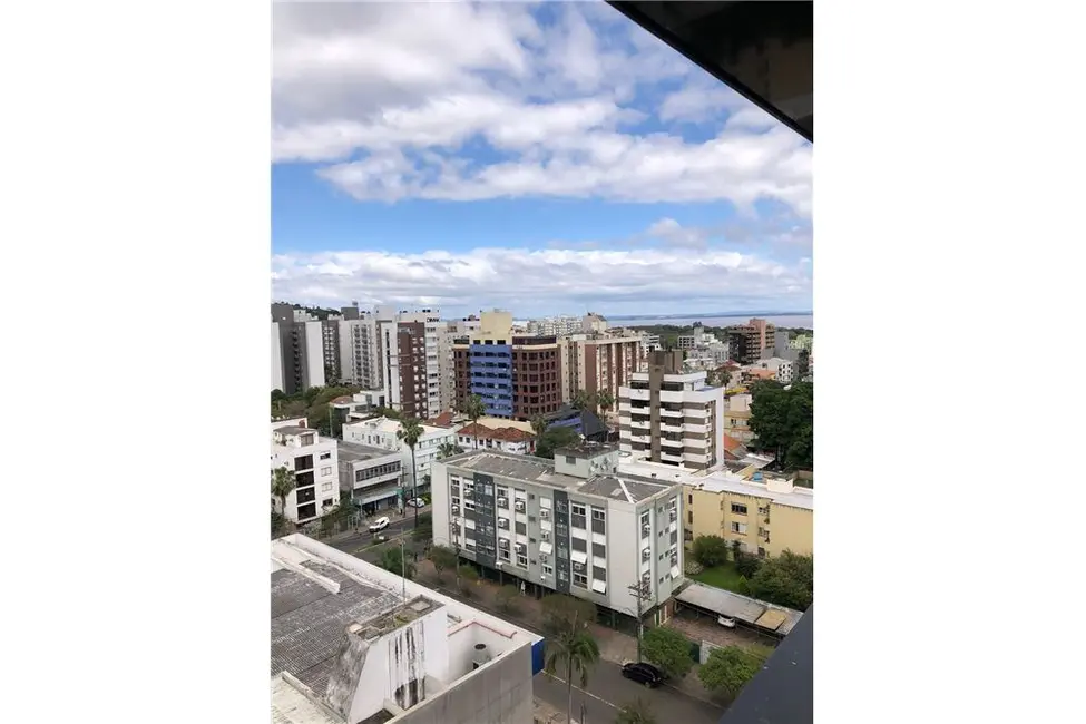 Apartamento com 3 quartos à venda, 112m2 em Menino Deus, Porto Alegre - RS - imagem 9 Foto 9 de Apartamento com 3 quartos à venda, 112m2 em Menino Deus, Porto Alegre - RS