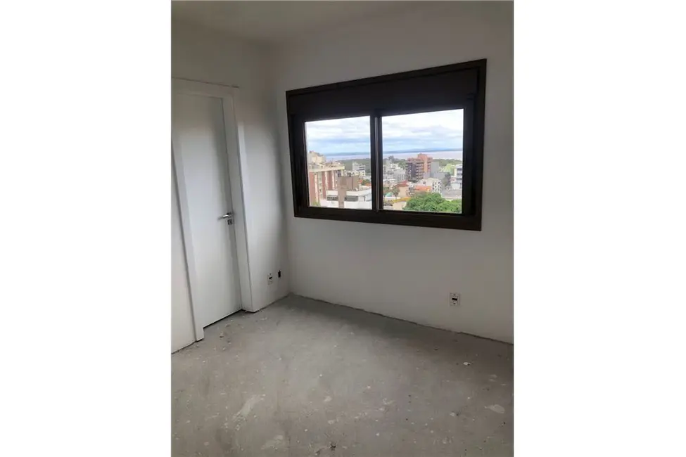 Apartamento com 3 quartos à venda, 112m2 em Menino Deus, Porto Alegre - RS - imagem 8 Foto 8 de Apartamento com 3 quartos à venda, 112m2 em Menino Deus, Porto Alegre - RS