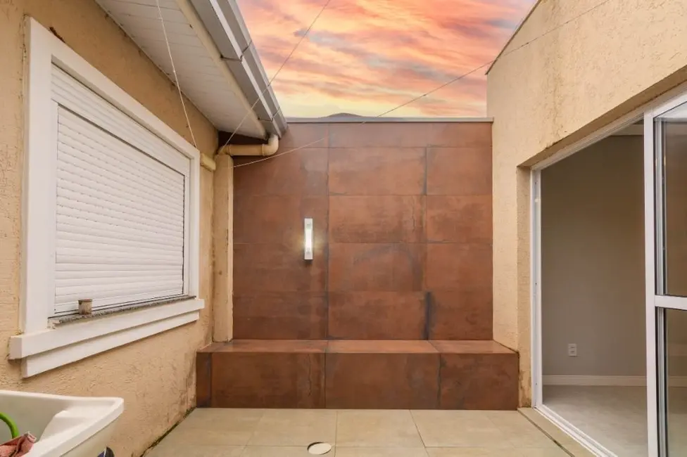 Foto 4 de Casa de Condomínio com 3 quartos à venda, 120m2 em Cachoeirinha - RS