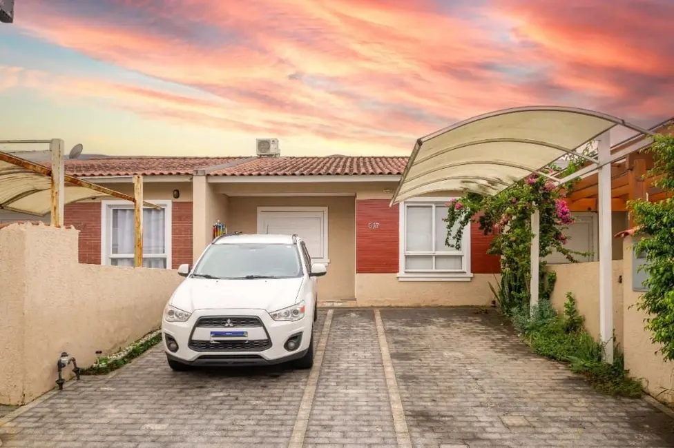 Foto 1 de Casa de Condomínio com 3 quartos à venda, 120m2 em Cachoeirinha - RS