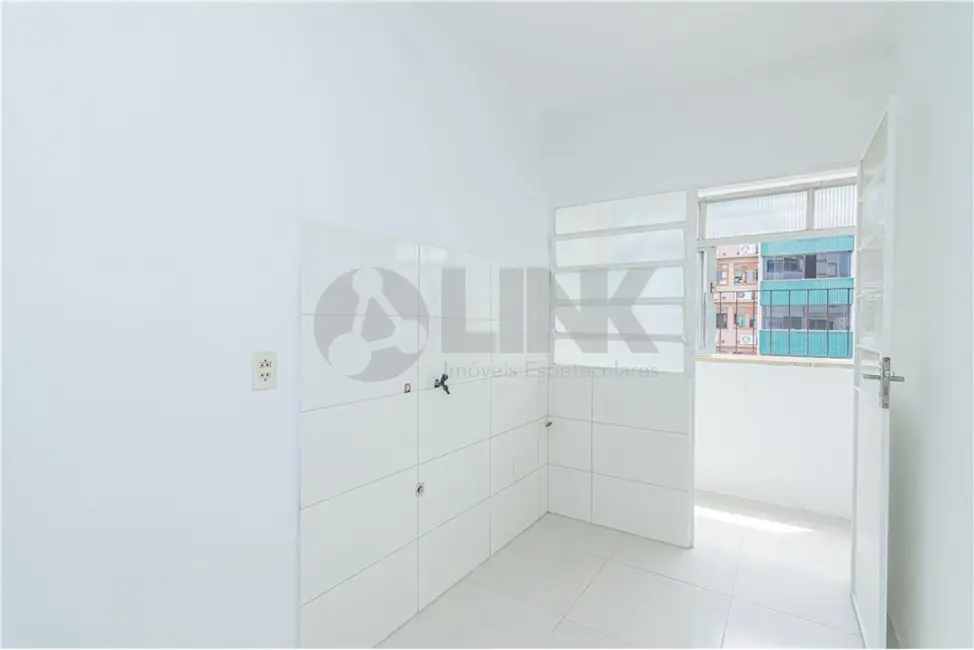 Foto 8 de Apartamento com 2 quartos à venda, 74m2 em Passo da Areia, Porto Alegre - RS