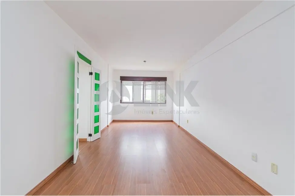 Foto 3 de Apartamento com 2 quartos à venda, 74m2 em Passo da Areia, Porto Alegre - RS