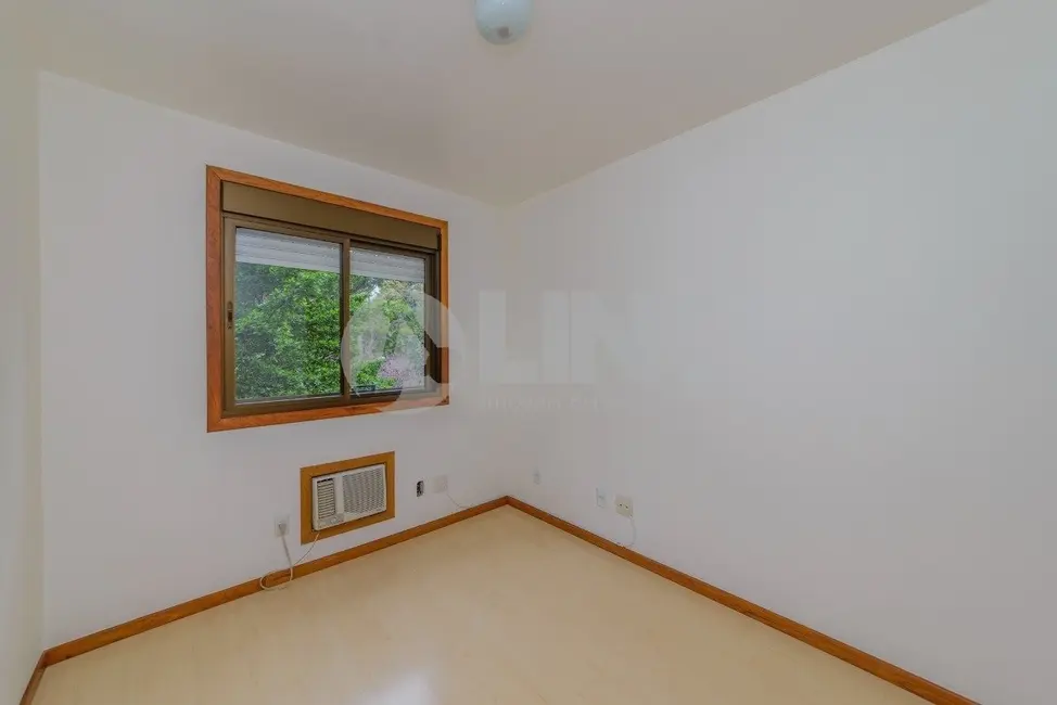 Apartamento com 3 quartos à venda, 100m2 em Rio Branco, Porto Alegre - RS - imagem 4 Foto 4 de Apartamento com 3 quartos à venda, 100m2 em Rio Branco, Porto Alegre - RS