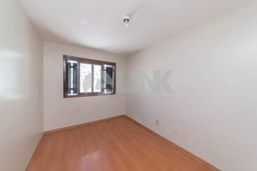 Casa de Condomínio com 2 quartos à venda, 158m2 em Menino Deus, Porto Alegre - RS - imagem 9 Foto 9 de Casa de Condomínio com 2 quartos à venda, 158m2 em Menino Deus, Porto Alegre - RS