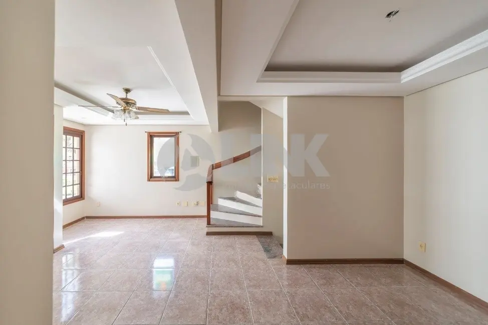 Casa de Condomínio com 2 quartos à venda, 158m2 em Menino Deus, Porto Alegre - RS - imagem 3 Foto 3 de Casa de Condomínio com 2 quartos à venda, 158m2 em Menino Deus, Porto Alegre - RS