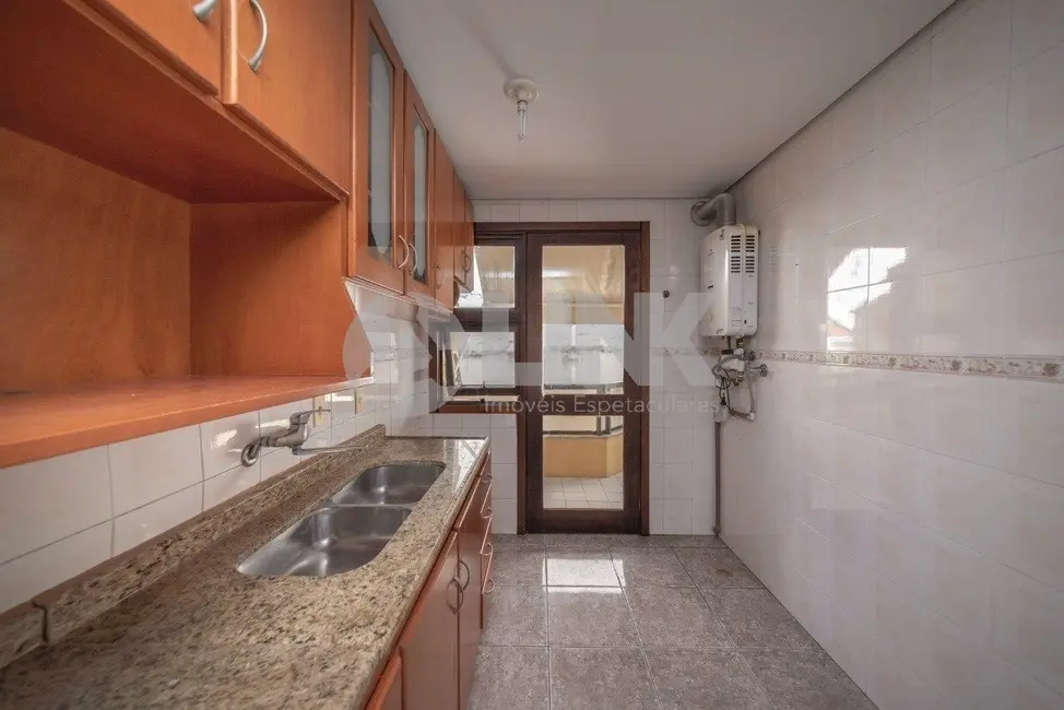 Casa de Condomínio com 2 quartos à venda, 158m2 em Menino Deus, Porto Alegre - RS - imagem 8 Foto 8 de Casa de Condomínio com 2 quartos à venda, 158m2 em Menino Deus, Porto Alegre - RS