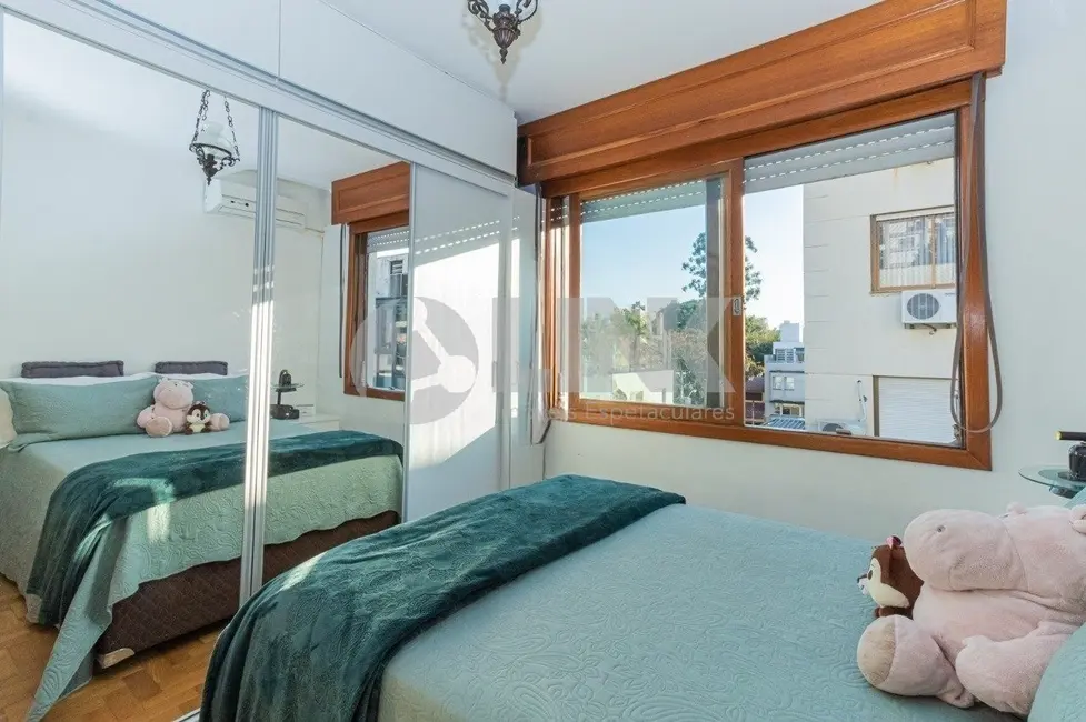Foto 7 de Apartamento com 2 quartos à venda, 71m2 em Auxiliadora, Porto Alegre - RS