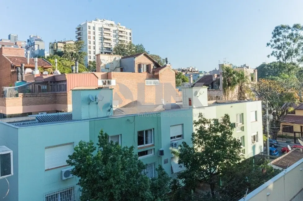 Foto 6 de Apartamento com 2 quartos à venda, 71m2 em Auxiliadora, Porto Alegre - RS